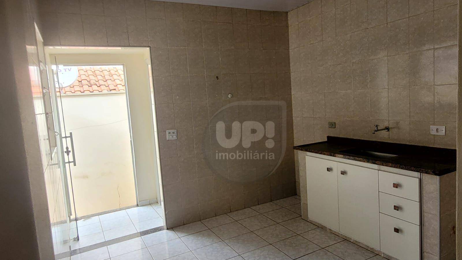 Casa à venda com 2 quartos, 62m² - Foto 1