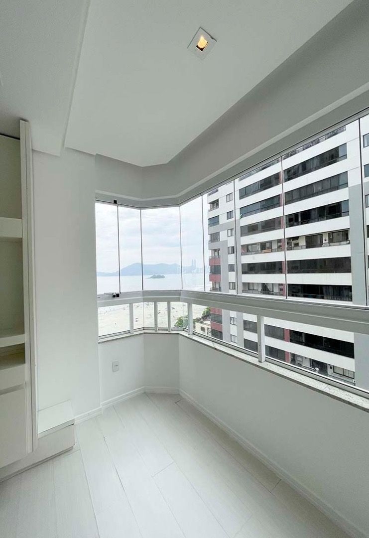 Apartamento à venda com 3 quartos, 123m² - Foto 25