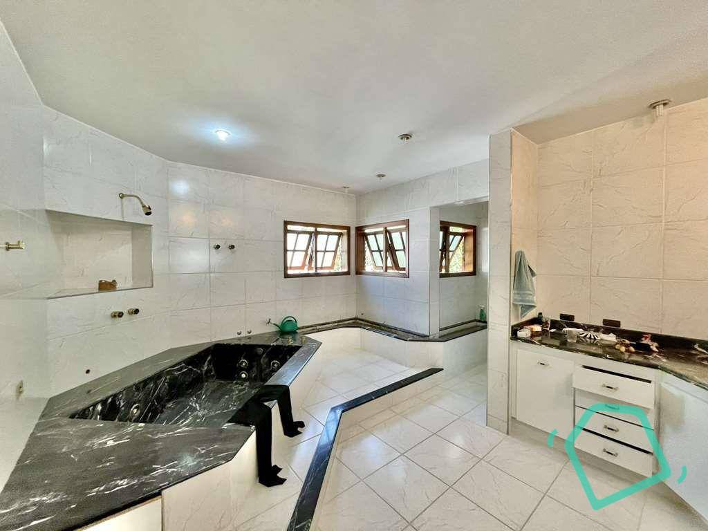 Casa à venda e aluguel com 5 quartos, 923m² - Foto 30