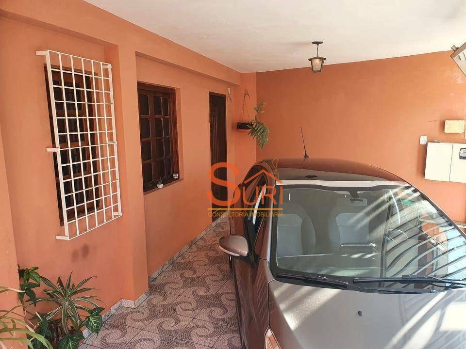 Sobrado à venda com 3 quartos, 243m² - Foto 2