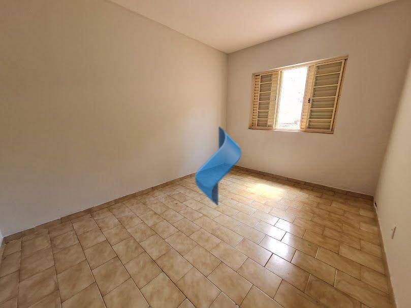 Casa à venda e aluguel com 3 quartos, 139m² - Foto 29