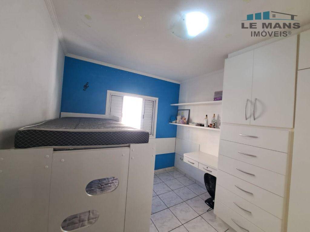 Apartamento para alugar com 2 quartos, 64m² - Foto 8