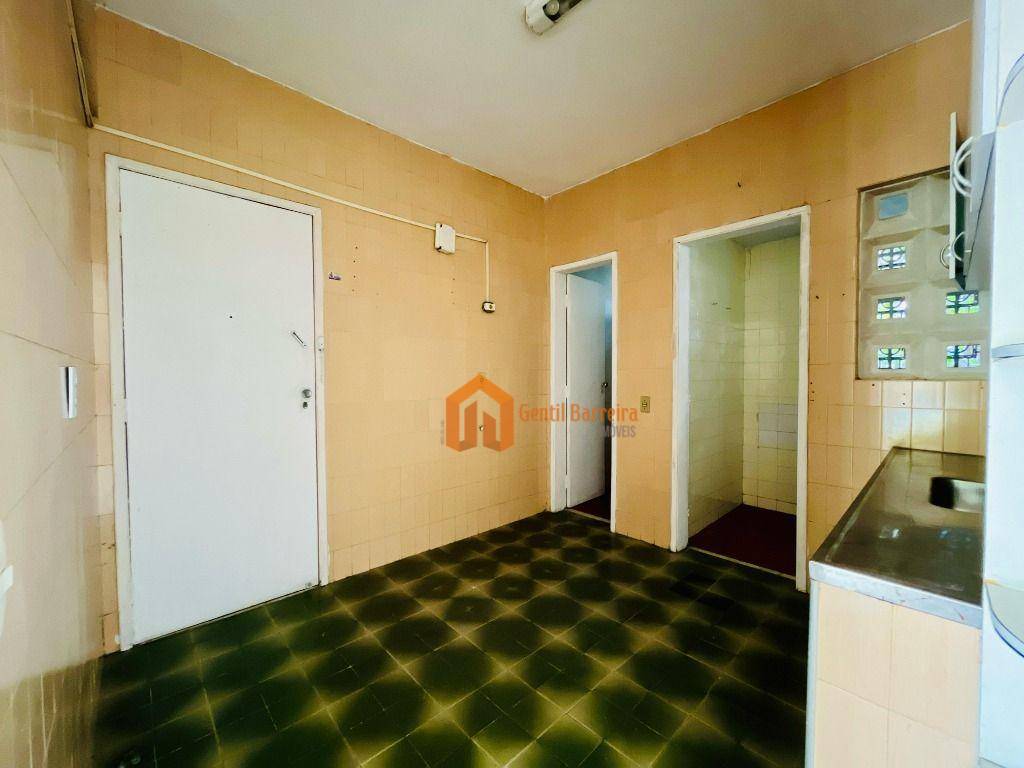 Apartamento à venda com 3 quartos, 116m² - Foto 7