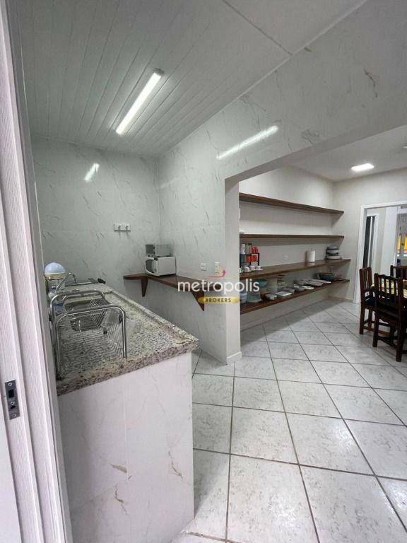 Casa de Condomínio à venda e aluguel com 2 quartos, 250m² - Foto 14