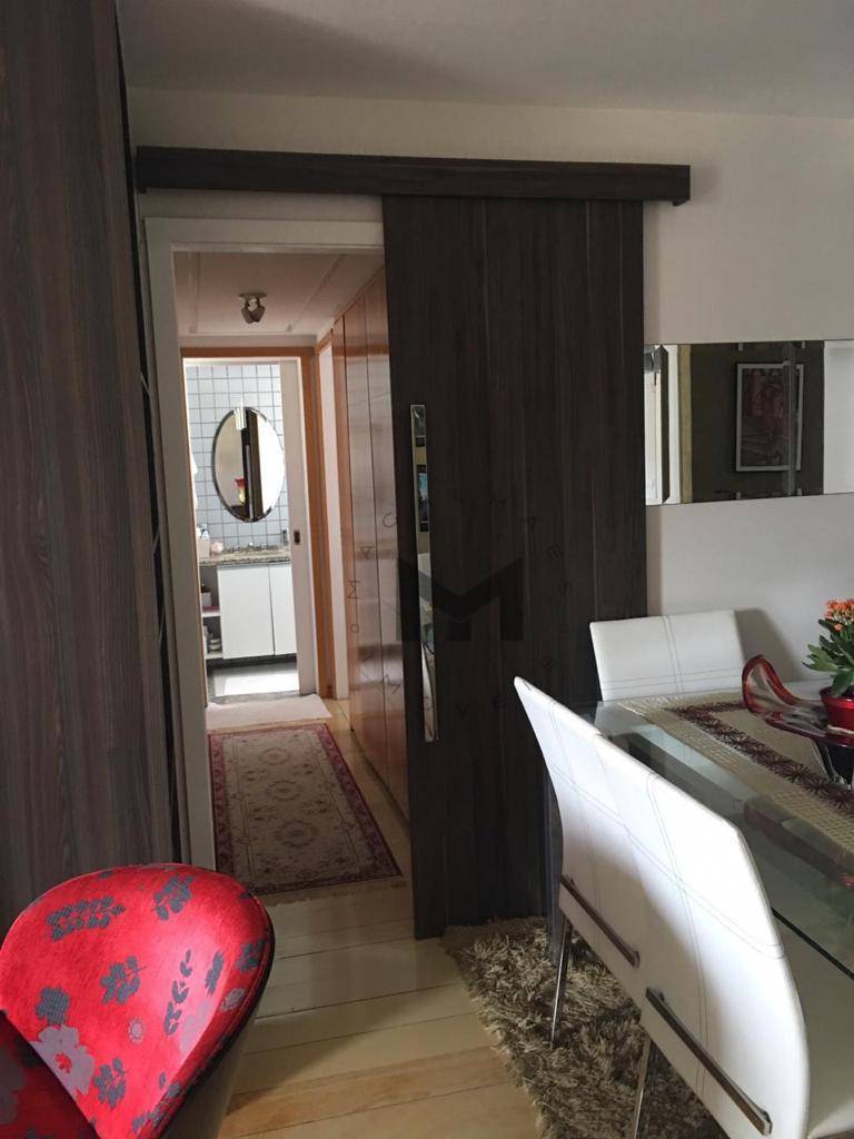 Apartamento à venda com 3 quartos, 110m² - Foto 11