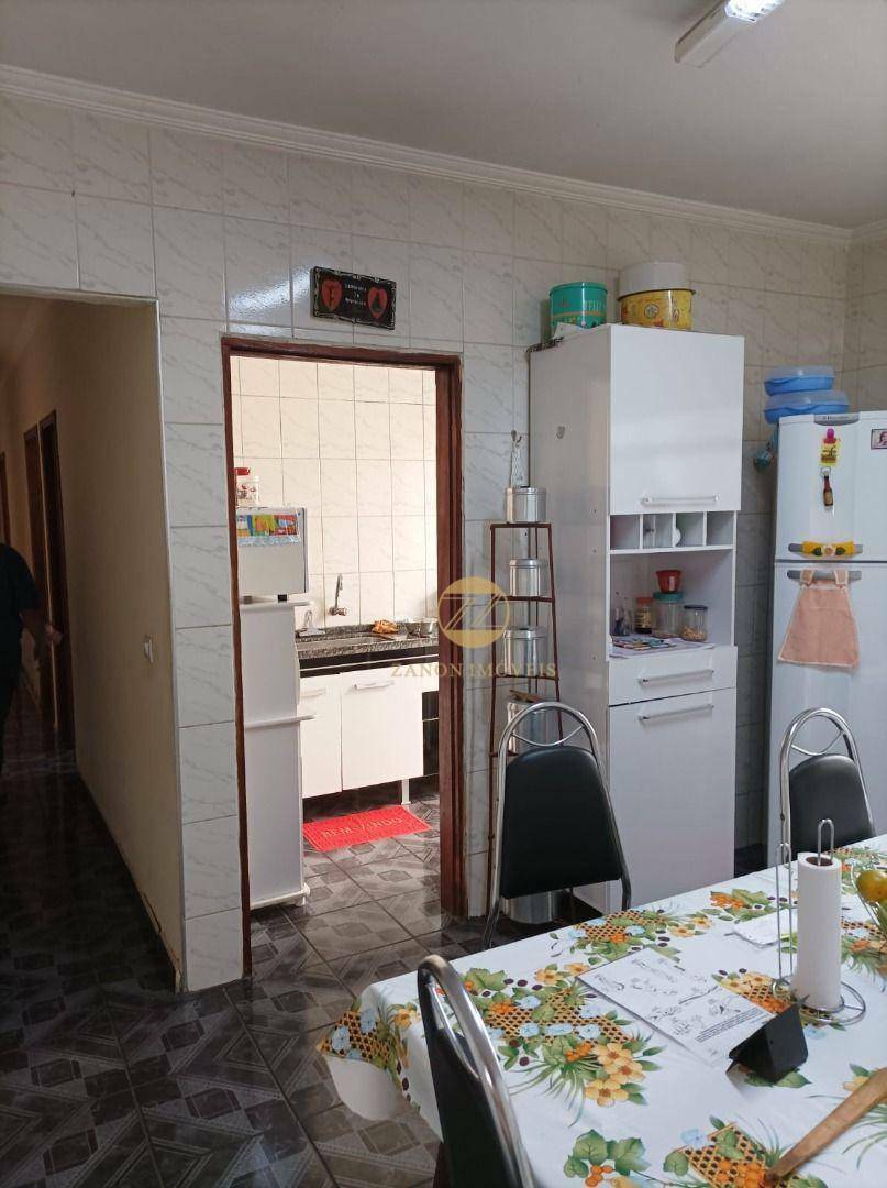 Sobrado à venda com 3 quartos, 200m² - Foto 13