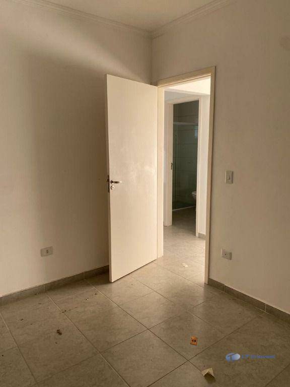 Apartamento para alugar com 1 quarto, 45m² - Foto 11