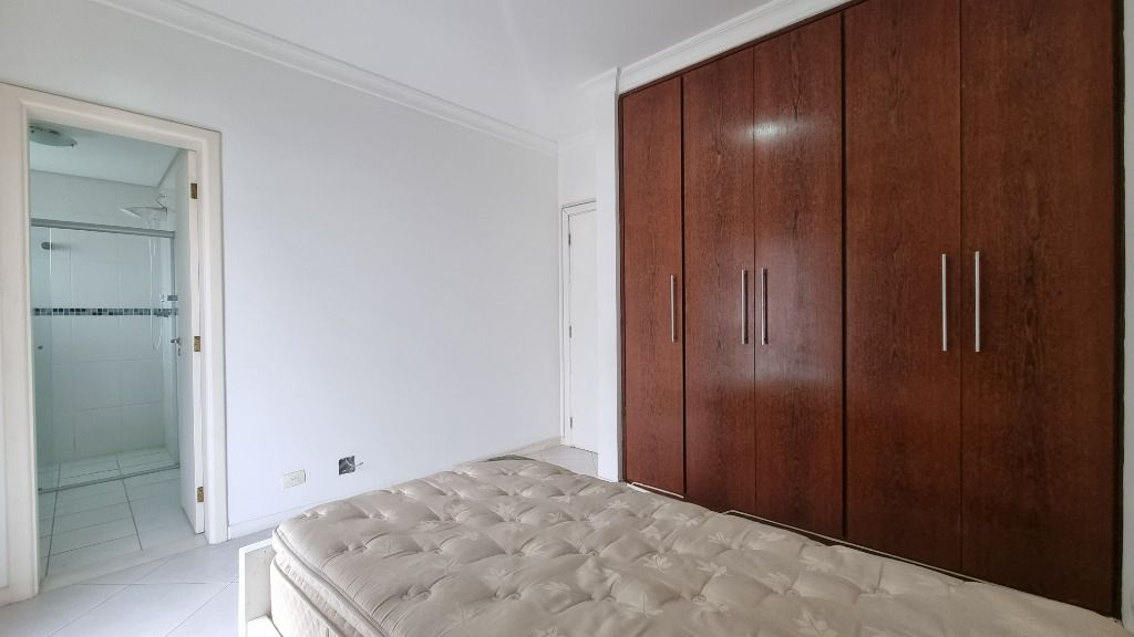 Apartamento à venda com 4 quartos, 200m² - Foto 20