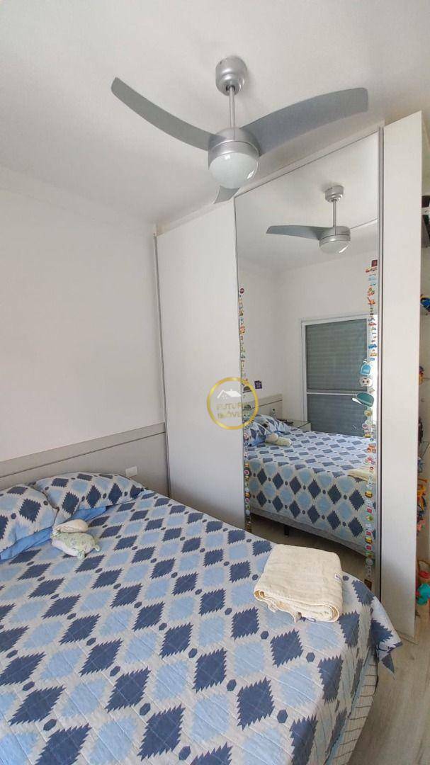 Casa à venda com 3 quartos, 196m² - Foto 14