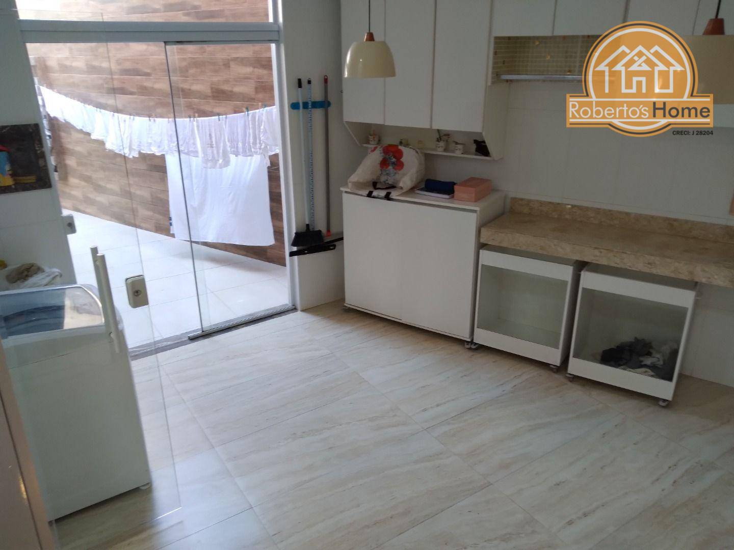 Sobrado à venda com 4 quartos, 250m² - Foto 28