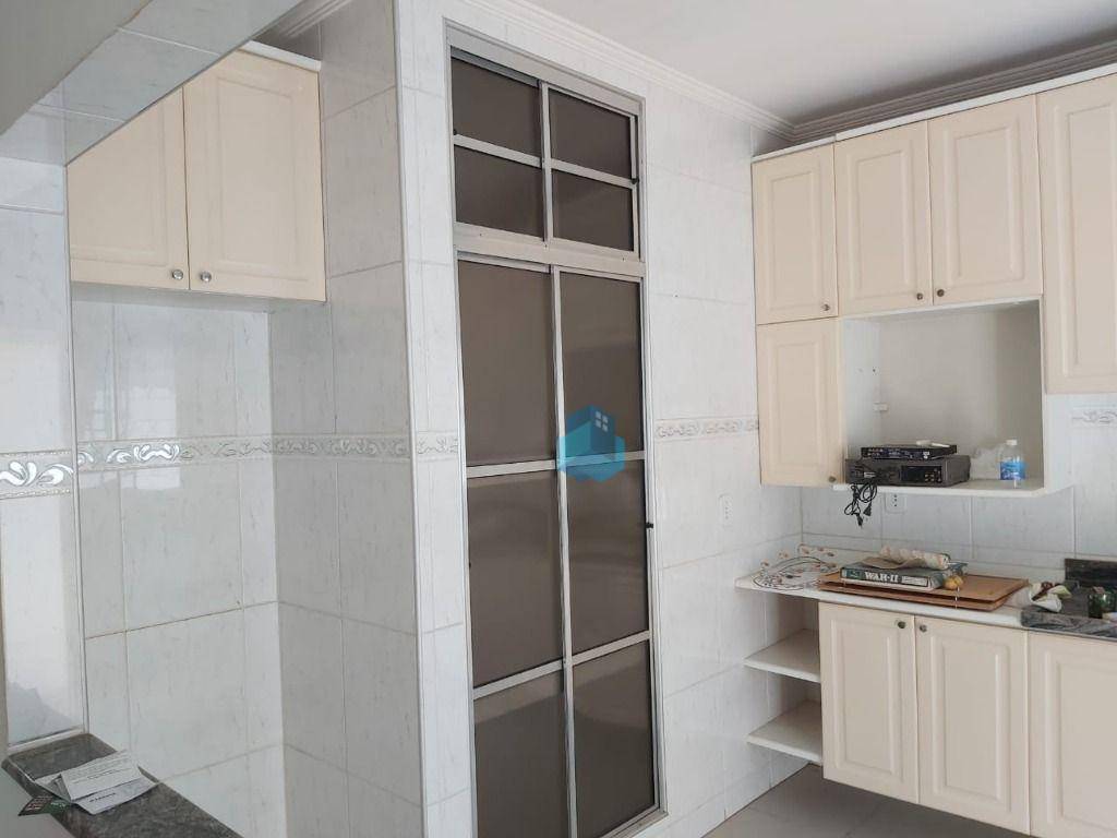 Casa à venda com 3 quartos, 250m² - Foto 5