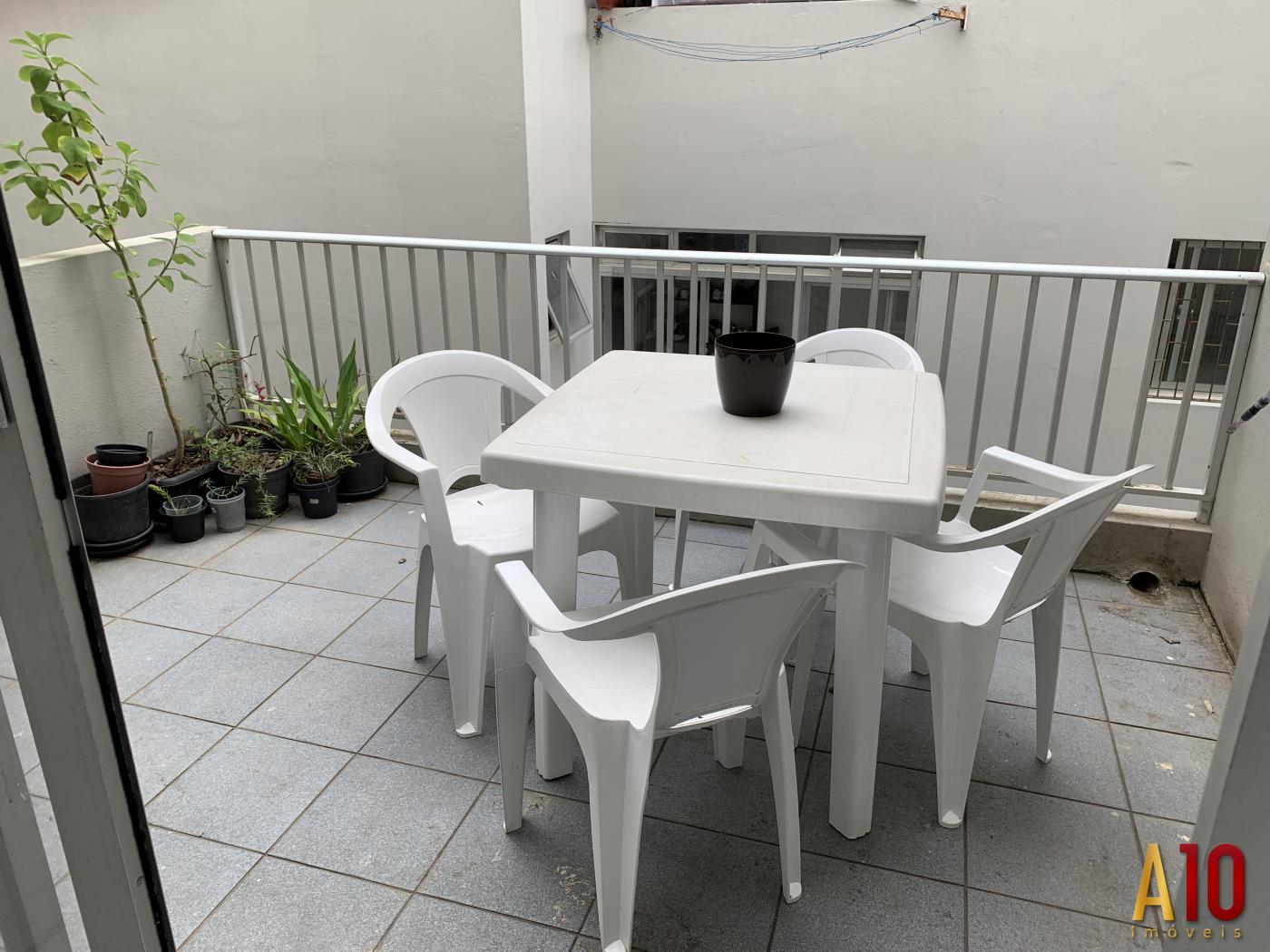 Apartamento à venda com 3 quartos, 91m² - Foto 18