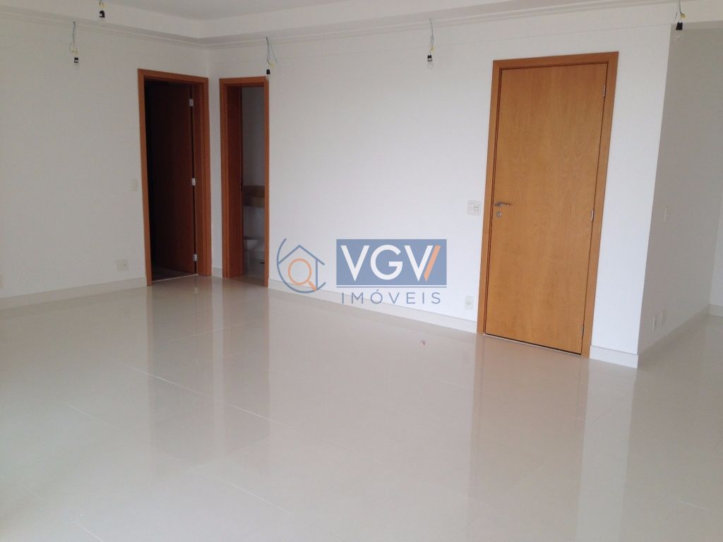 Apartamento à venda com 3 quartos, 146m² - Foto 4