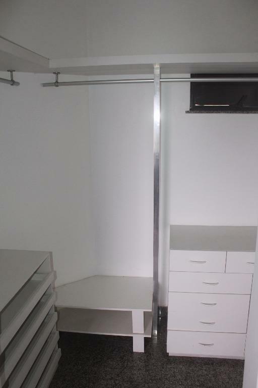 Apartamento para alugar com 3 quartos, 147m² - Foto 14