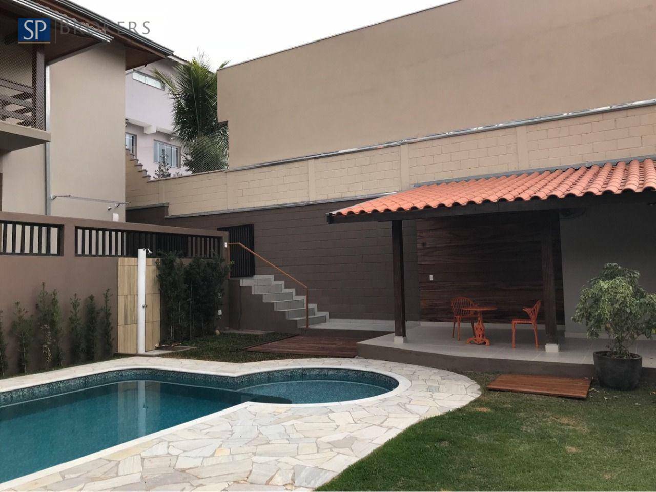 Casa de Condomínio à venda com 3 quartos, 390m² - Foto 4