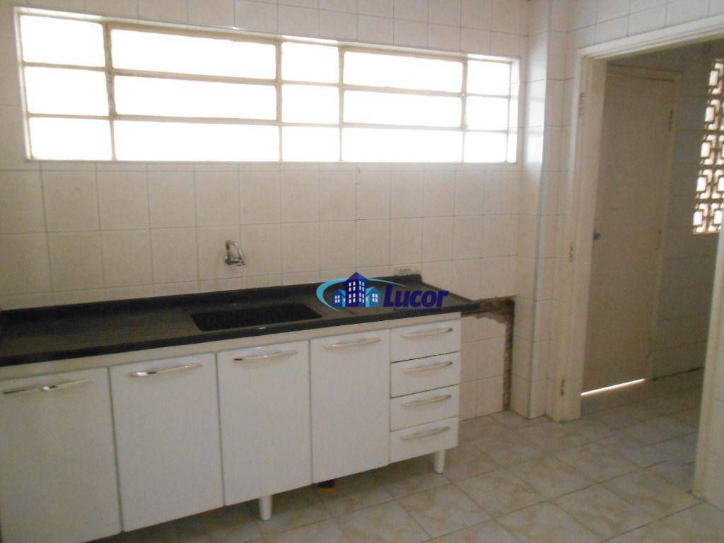 Apartamento para alugar com 2 quartos, 80m² - Foto 8