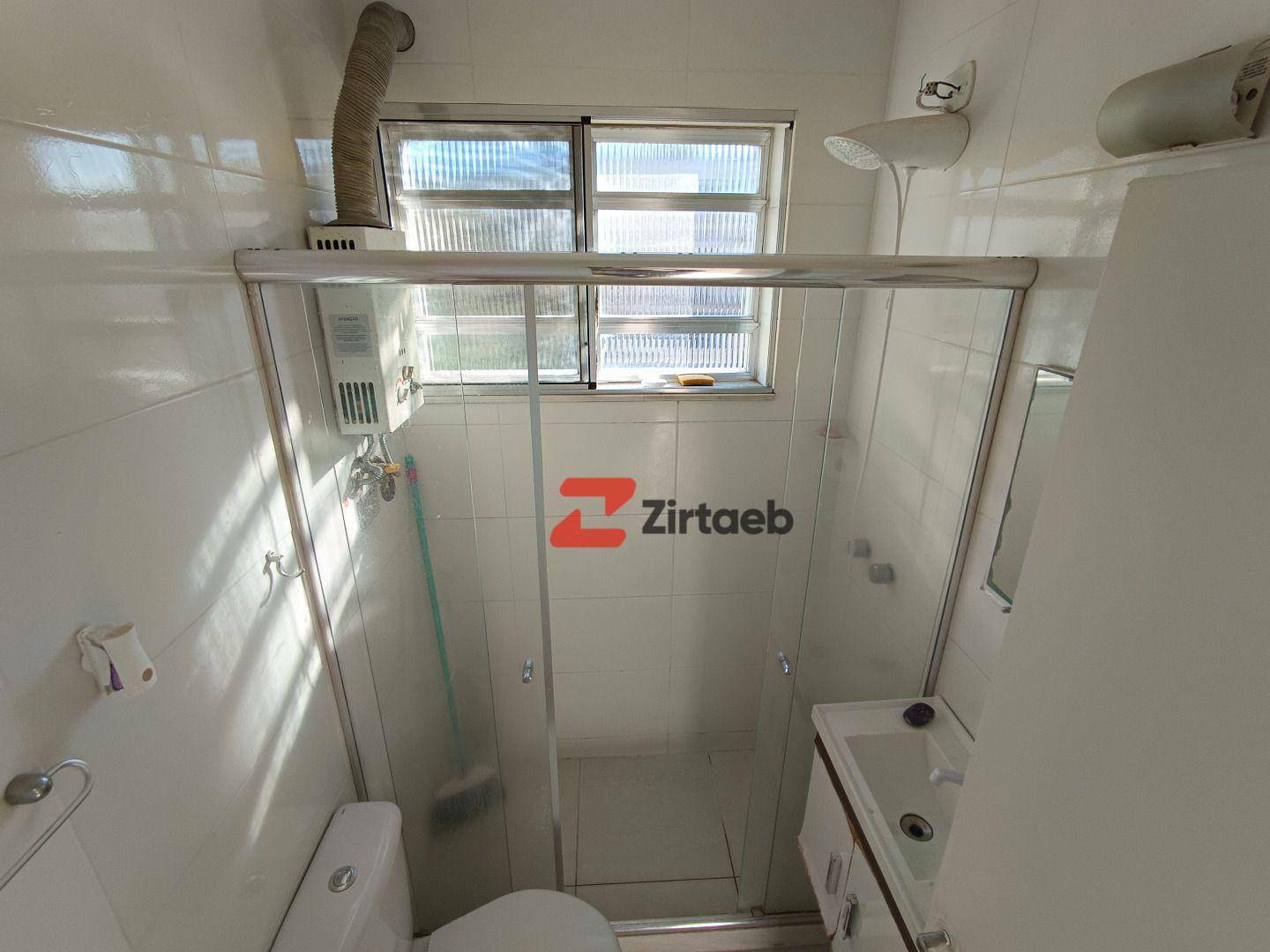 Apartamento para alugar com 1 quarto, 41m² - Foto 9