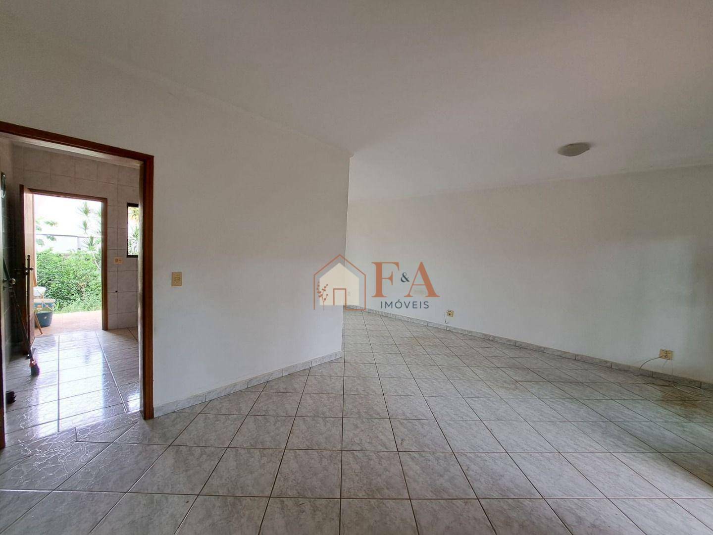 Casa à venda com 3 quartos, 178m² - Foto 6