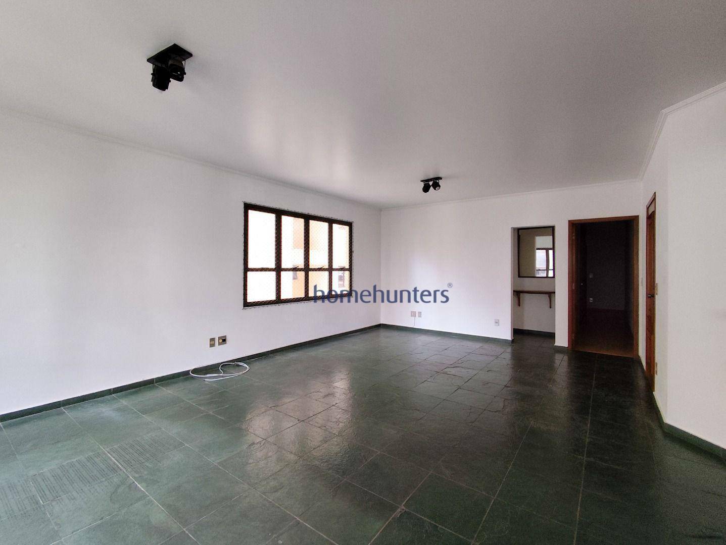 Apartamento para alugar com 3 quartos, 160m² - Foto 6