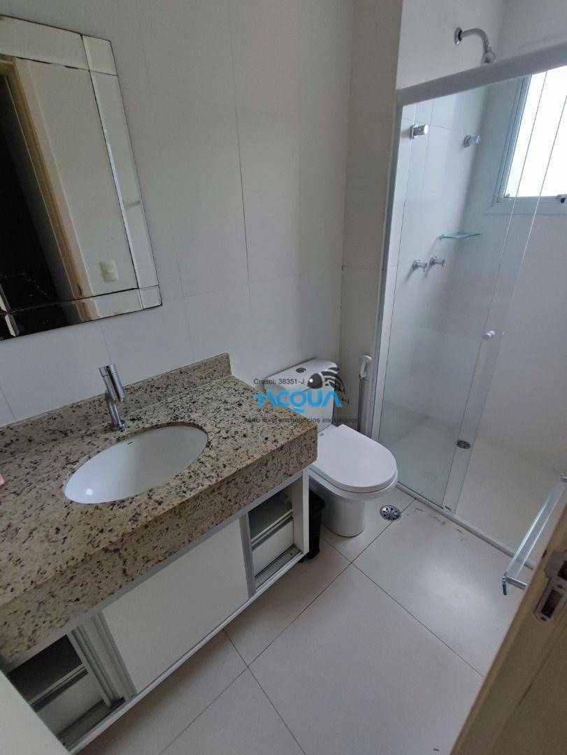 Apartamento para alugar com 3 quartos, 134m² - Foto 8