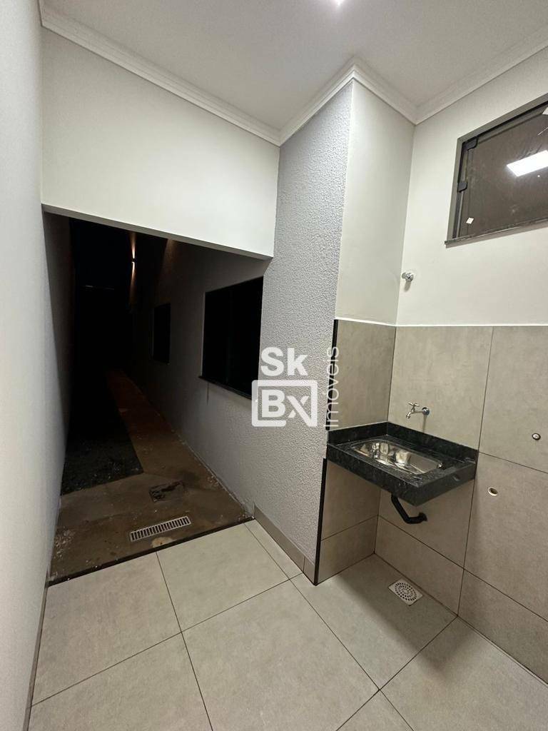 Casa à venda com 3 quartos, 99m² - Foto 14