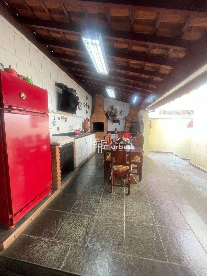 Casa à venda com 3 quartos, 208m² - Foto 39