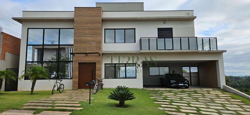 Casa de Condomínio à venda com 3 quartos, 400m² - Foto 1