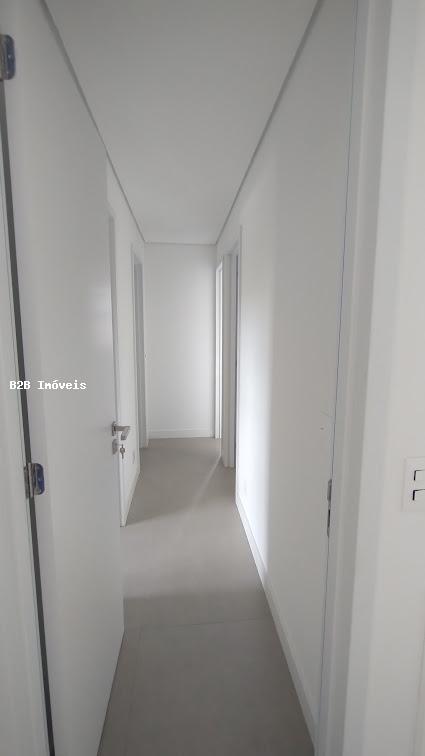 Apartamento à venda com 3 quartos, 96m² - Foto 18