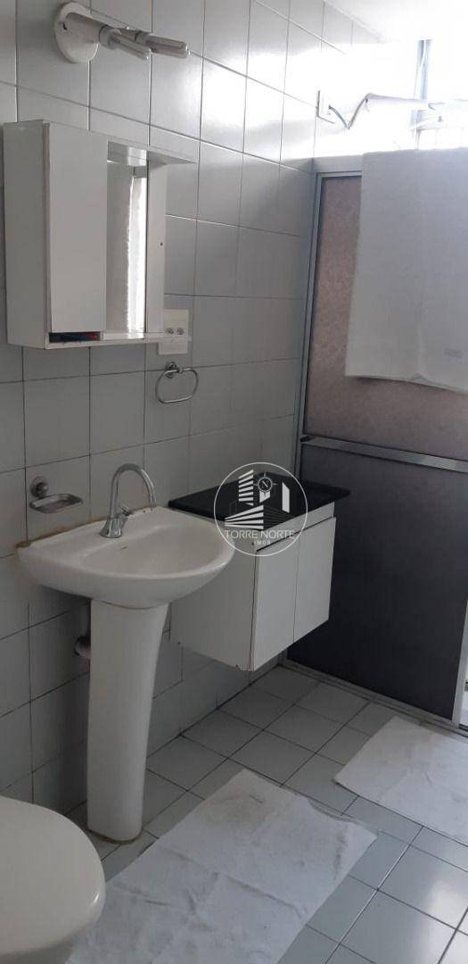 Apartamento à venda com 2 quartos, 70m² - Foto 18