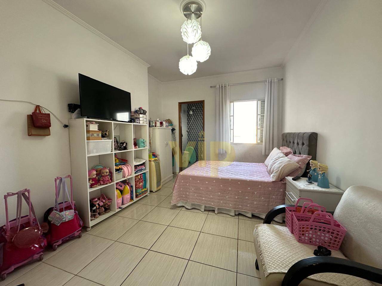 Casa à venda com 2 quartos, 180m² - Foto 6