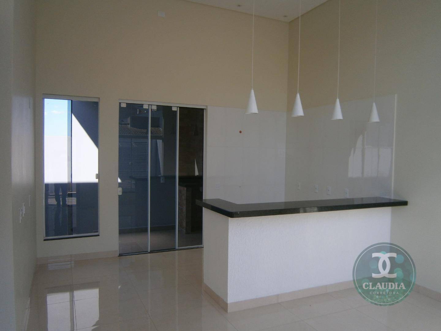 Casa à venda com 2 quartos, 70m² - Foto 12