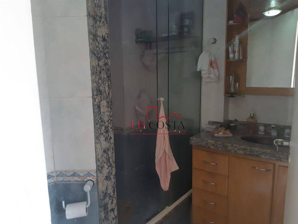 Apartamento à venda com 2 quartos, 70m² - Foto 12