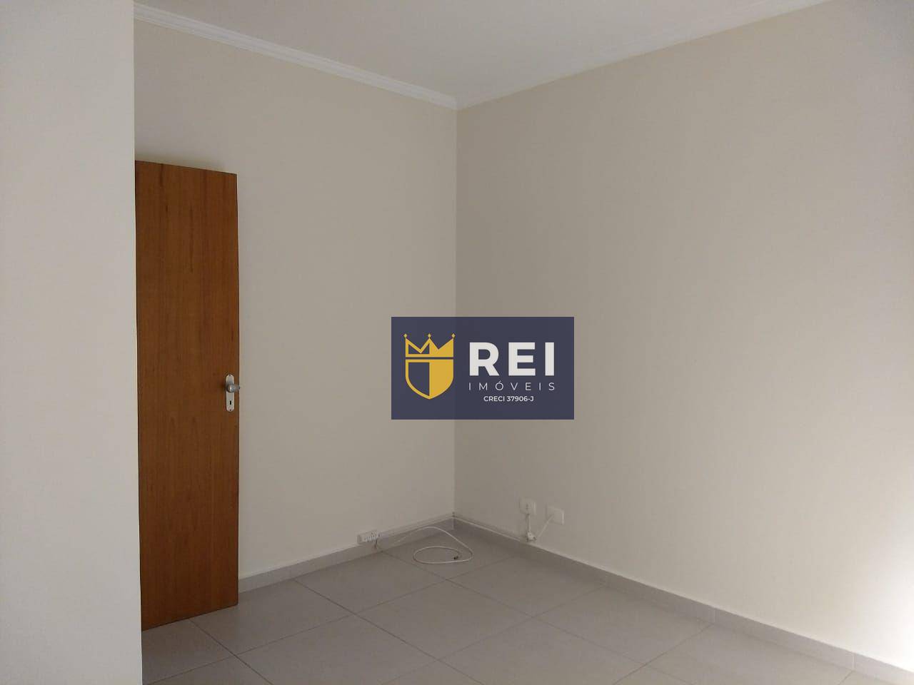 Apartamento à venda com 2 quartos, 80m² - Foto 17