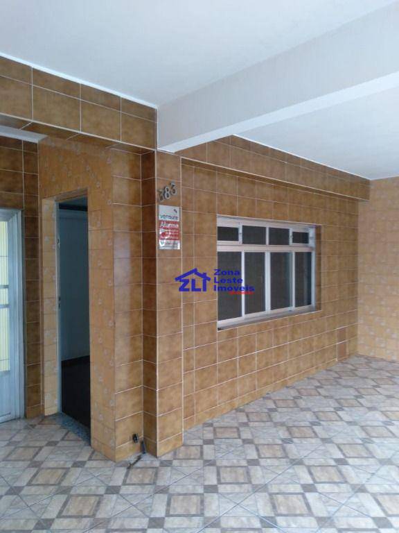 Casa à venda com 2 quartos, 200m² - Foto 1