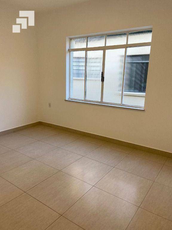 Apartamento para alugar com 3 quartos, 110m² - Foto 6