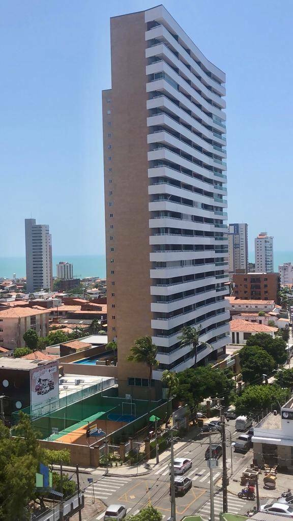 Apartamento à venda com 1 quarto, 43m² - Foto 2