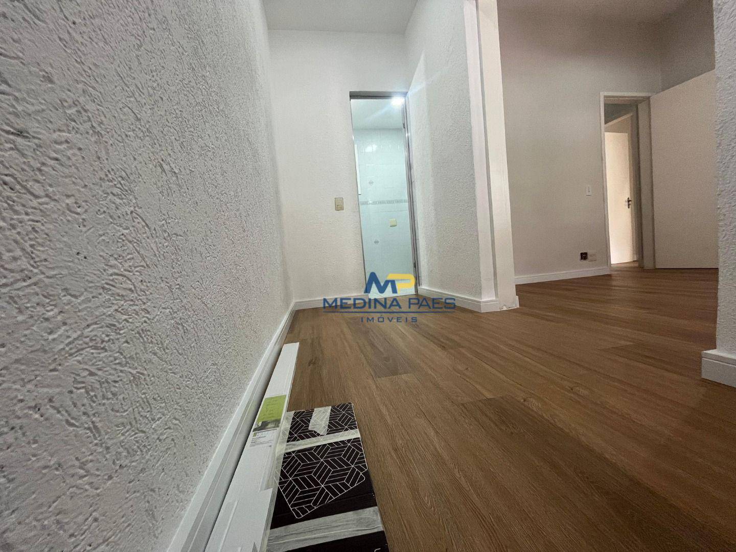 Casa à venda com 3 quartos, 215M2 - Foto 10