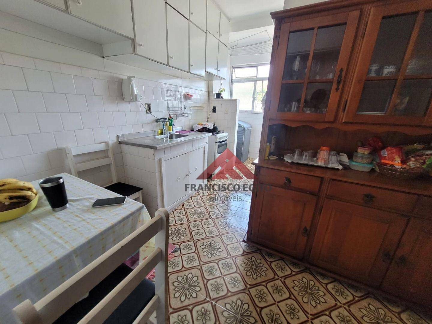 Apartamento à venda com 2 quartos, 62m² - Foto 17