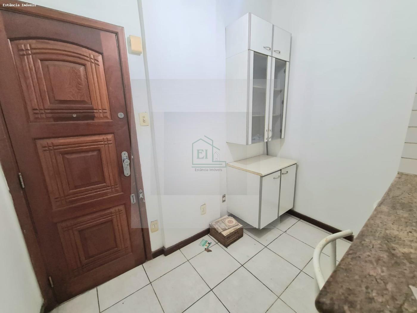 Apartamento à venda com 1 quarto, 42m² - Foto 4