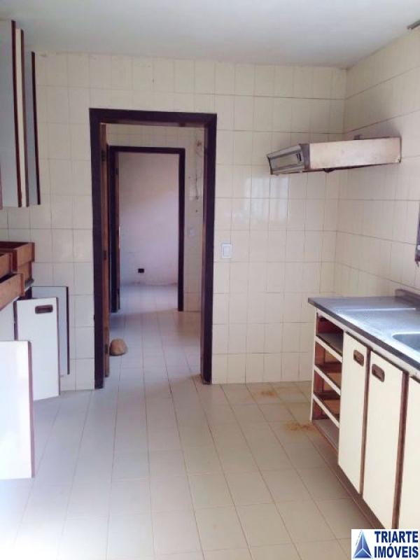 Sobrado à venda com 2 quartos, 198m² - Foto 5