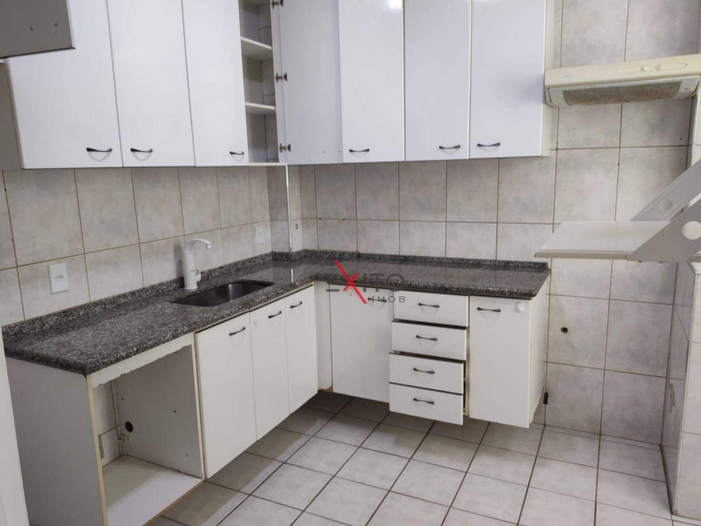 Apartamento à venda com 2 quartos, 58m² - Foto 2