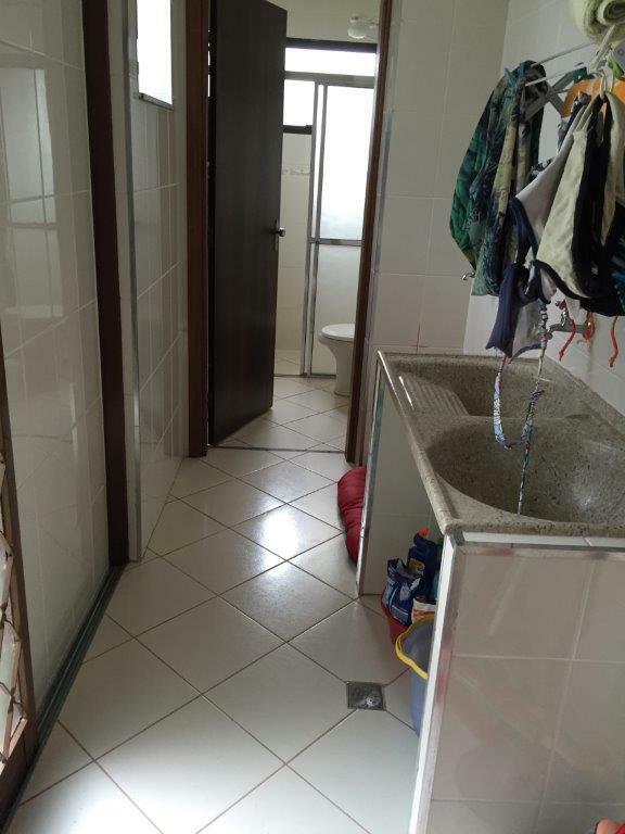 Chácara à venda com 5 quartos, 1204m² - Foto 32