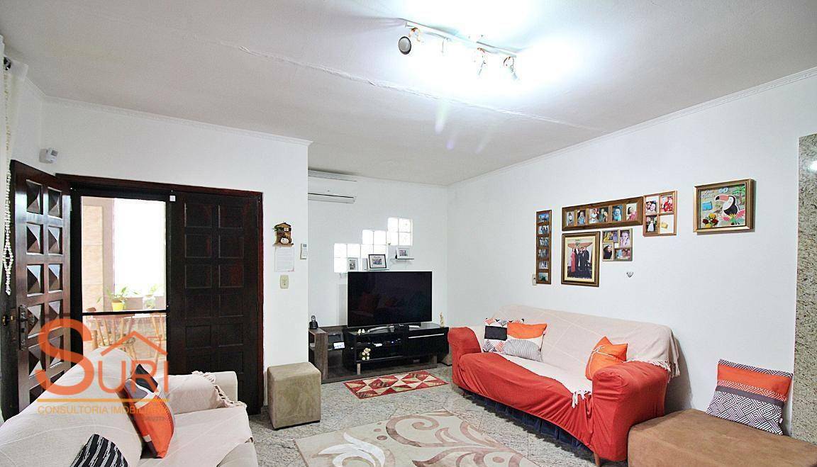 Sobrado à venda com 4 quartos, 207m² - Foto 2