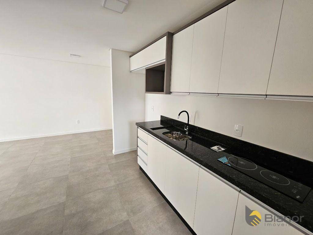 Apartamento para alugar com 1 quarto, 66m² - Foto 9