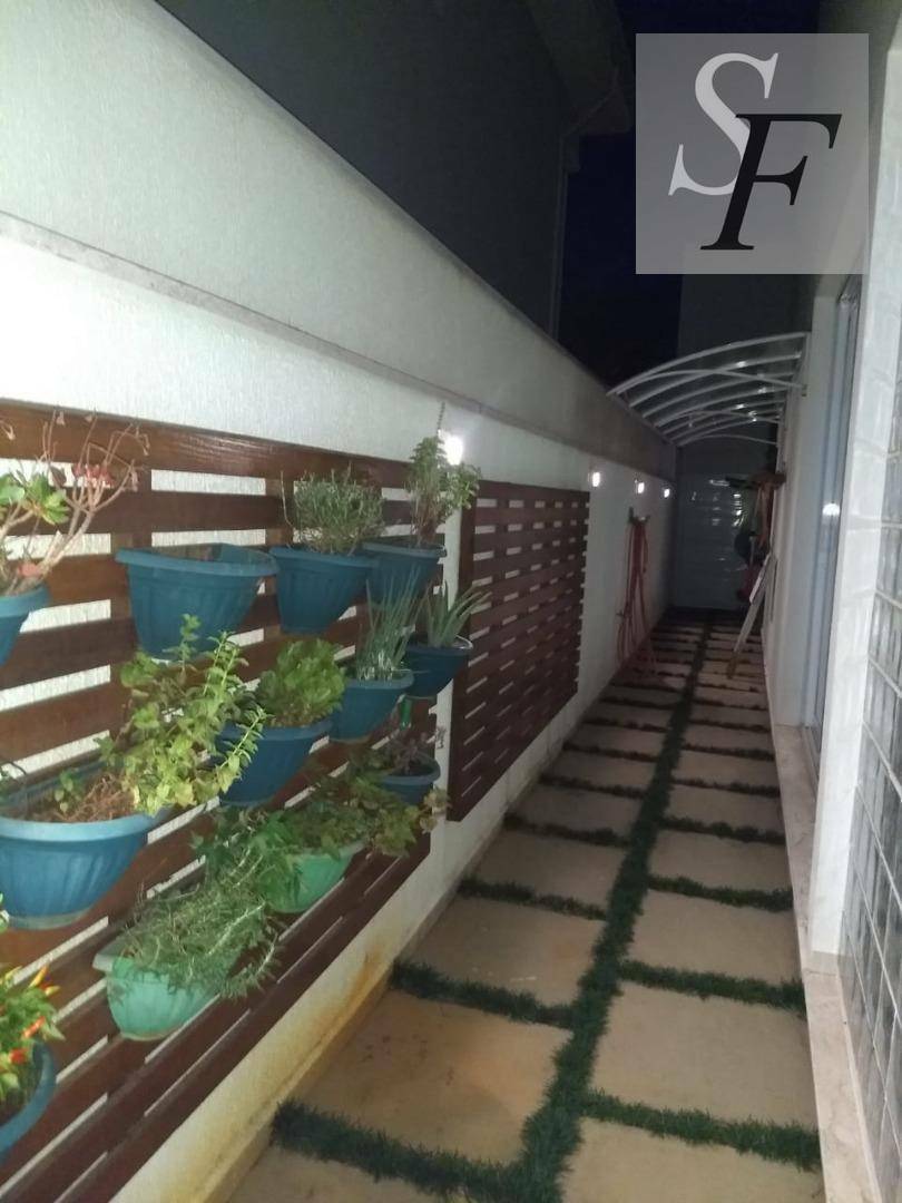 Sobrado à venda com 3 quartos, 292m² - Foto 19