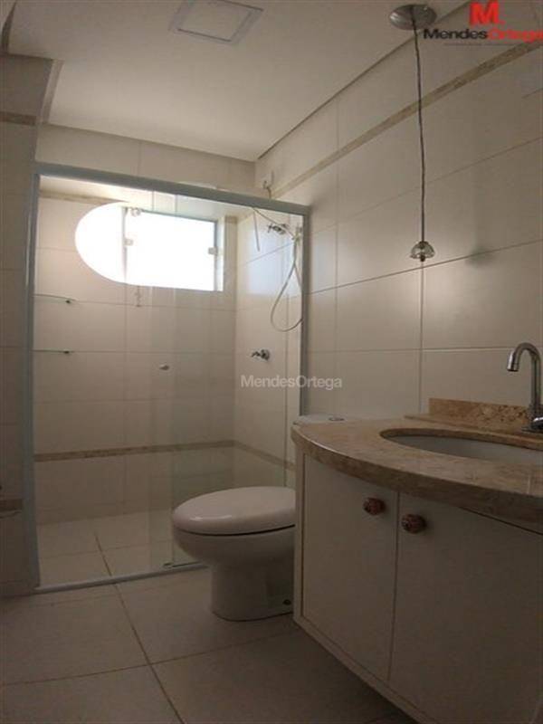 Apartamento à venda com 2 quartos, 70m² - Foto 19