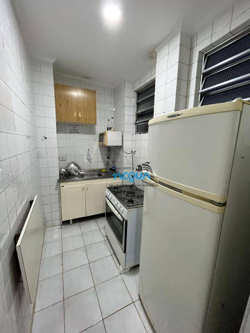 Apartamento à venda com 2 quartos, 72m² - Foto 4