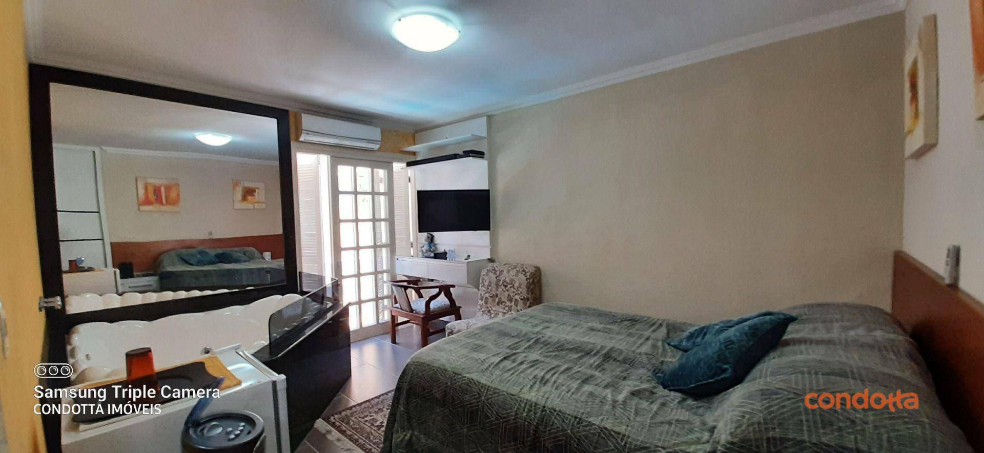 Casa para alugar com 4 quartos, 285m² - Foto 40