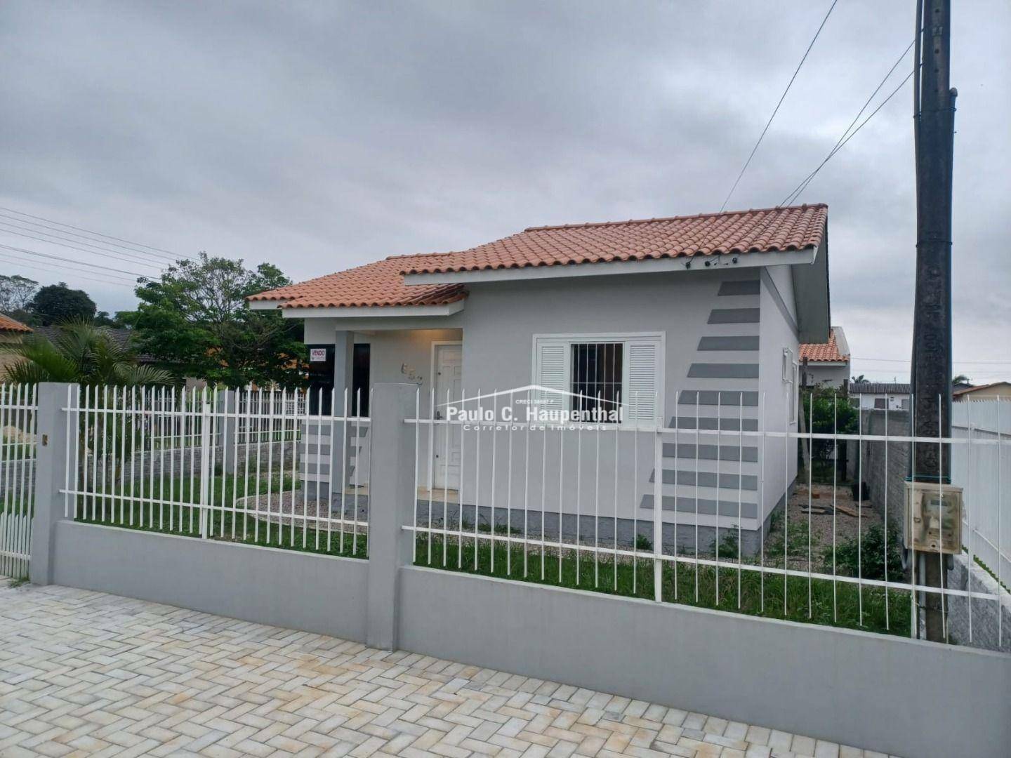 Casa à venda com 2 quartos, 105m² - Foto 1