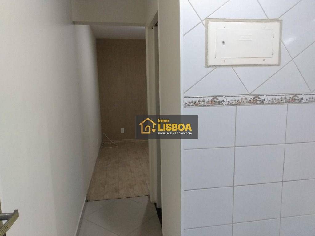 Apartamento à venda com 2 quartos, 45m² - Foto 13